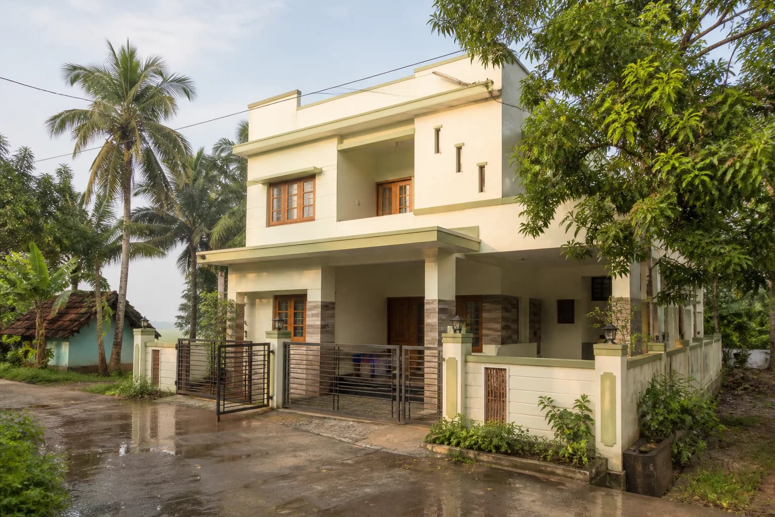 Representative modern independent family home in Thiruvarur